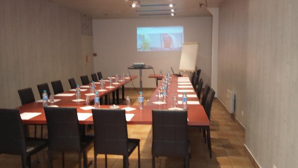 Comfort Hotel Rosporden Concarneau Екстериор снимка